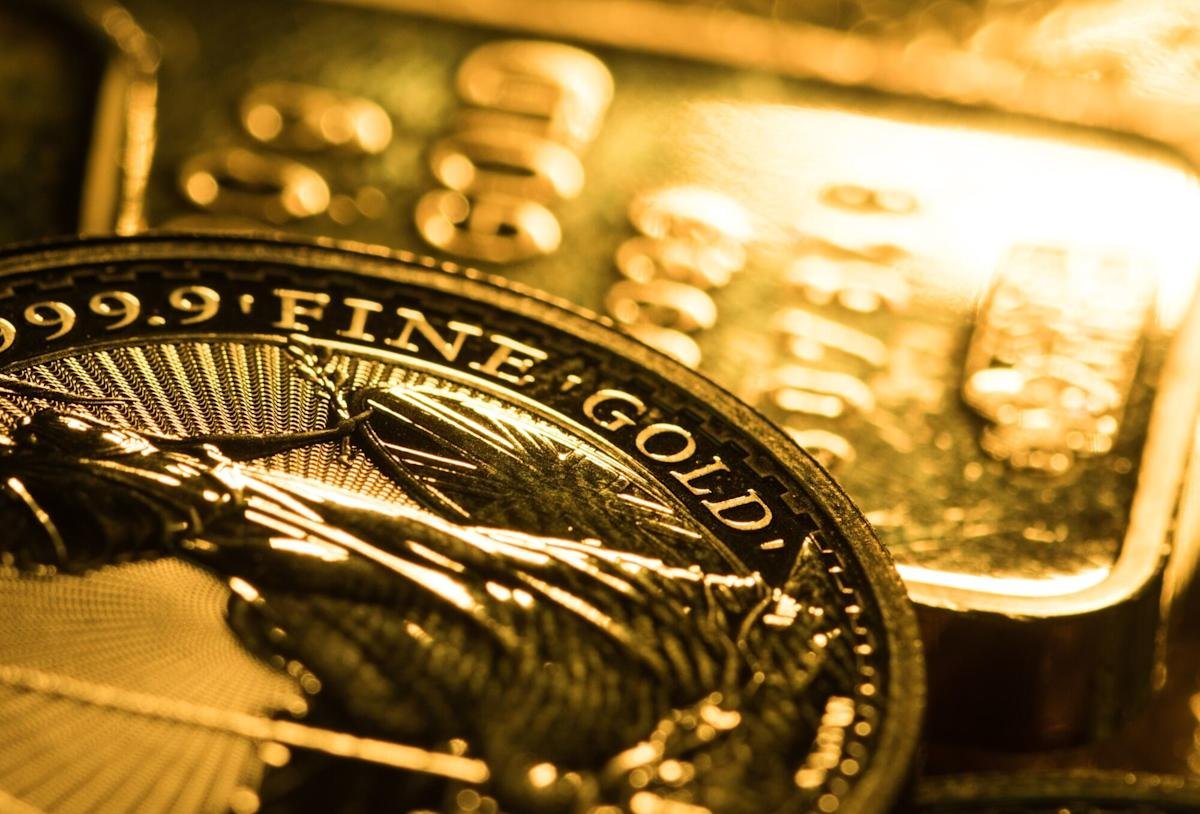 gold and silver prices soar