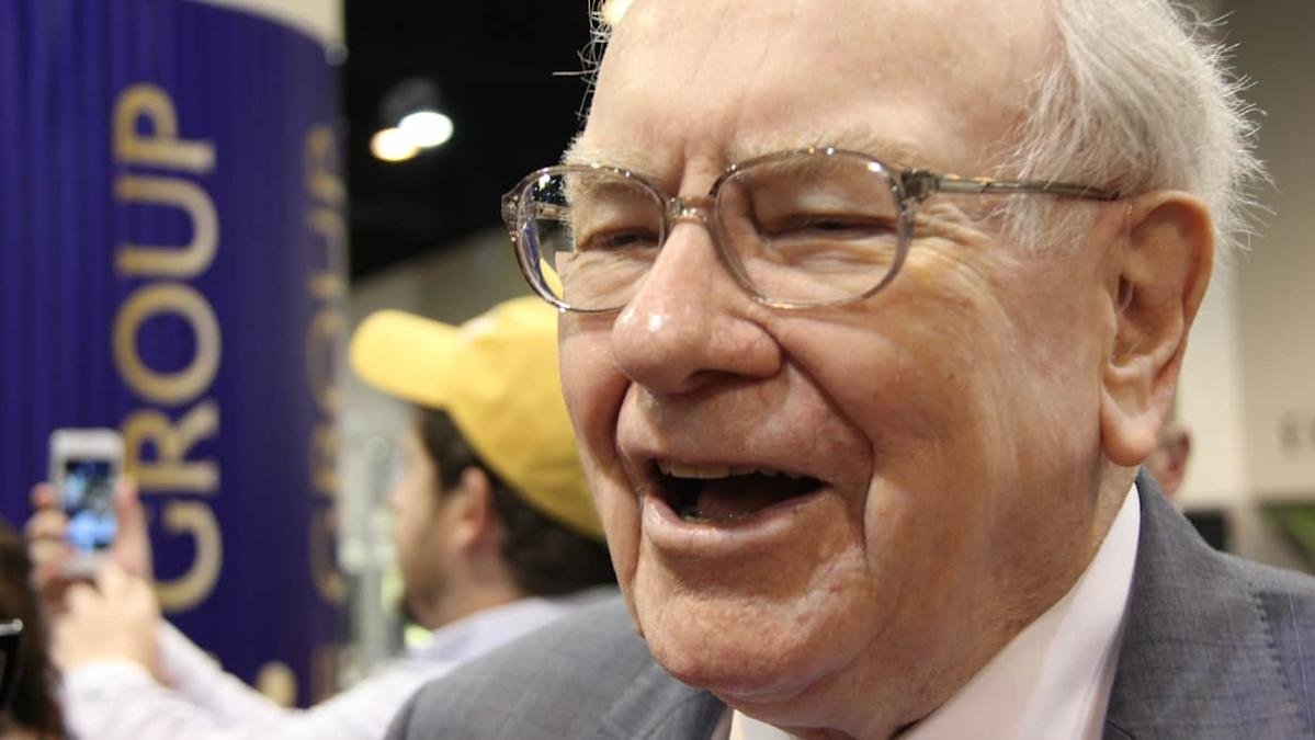 Warren Buffett and Rolls-Royce shares news