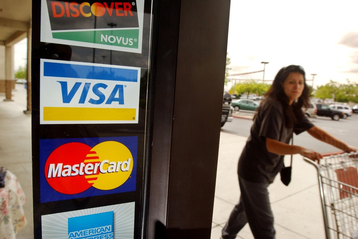 debit card usage in the uk