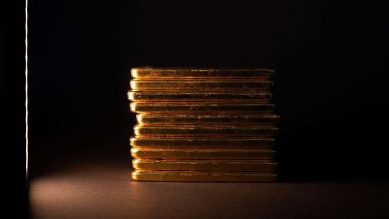 gold prices shining in uk stock market