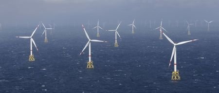 Offshore Wind Woes: How US Project Delays Affected European Renewable Shares