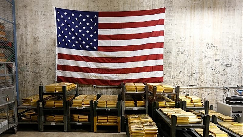 Gold and silver prices soar amid Venezuela tensions