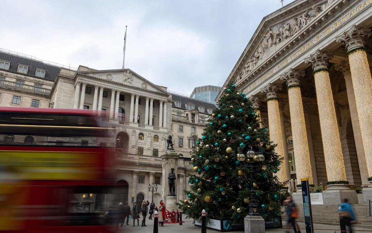 Bank of England cuts interest rates to boost economy