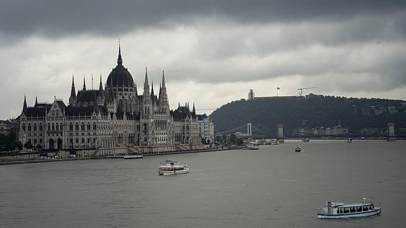 Hungary credit rating downgrade