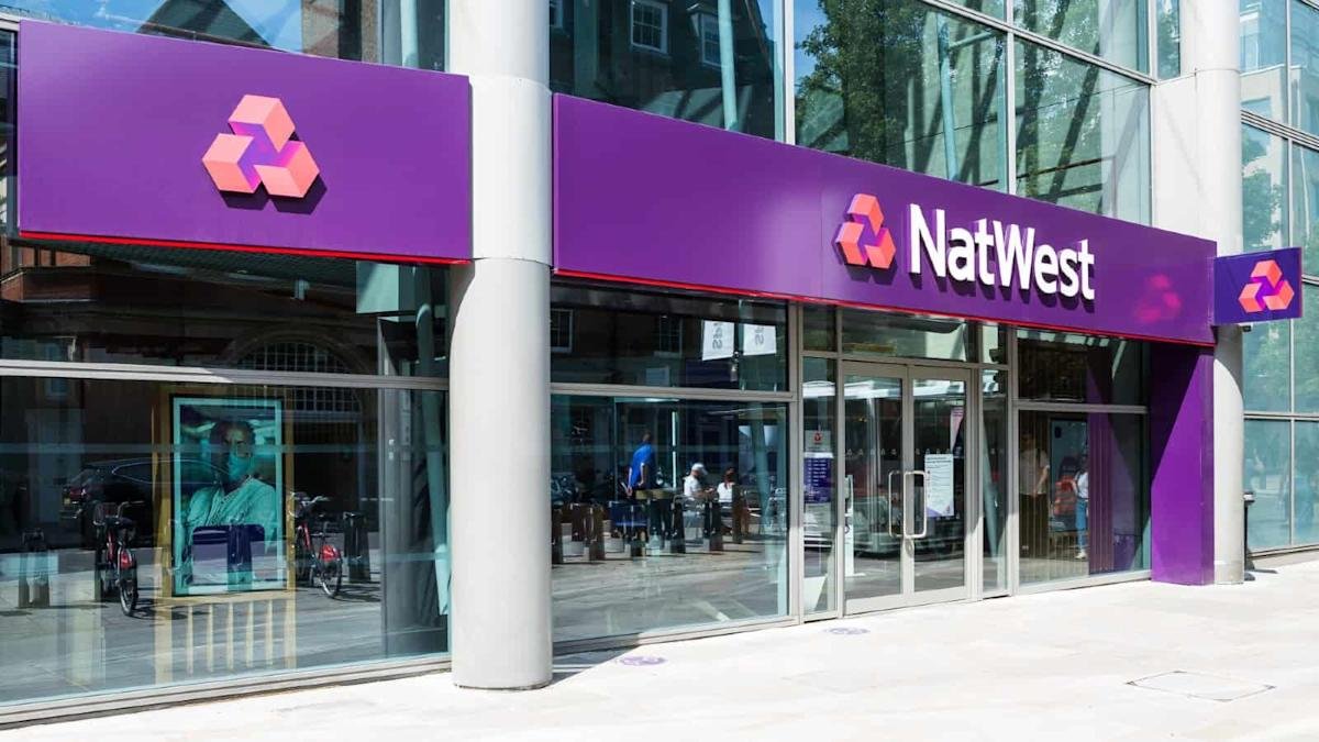 Natwest shares rising on the UK stock market