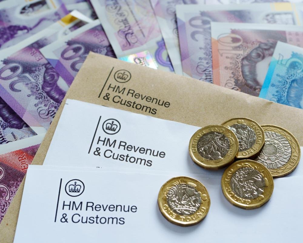 HMRC tax rebate delay image
