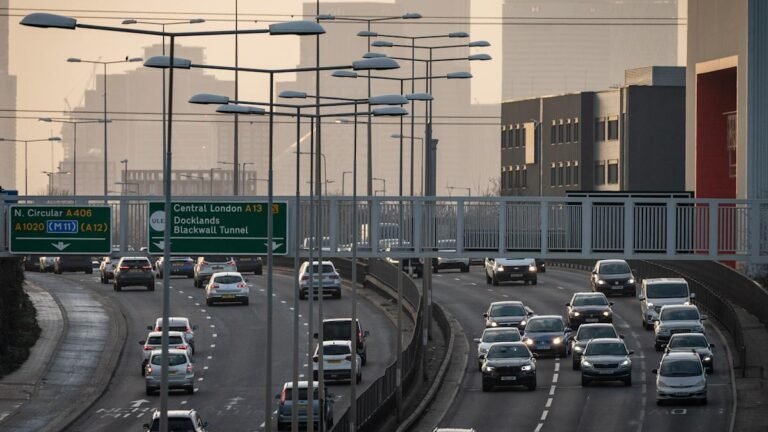 UK inflation slowdown graph