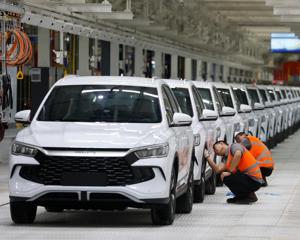 byd electric car on the road